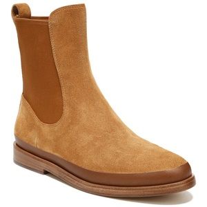 Vince Cecil leather bootie with bag